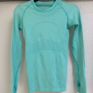 Swiftly tech long sleeve lululemon top size 6